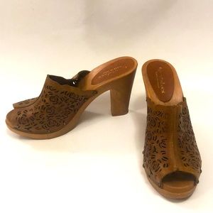 Townshoes 9 High Heel Mule Brown Leather upper Made in Italy Excellent Condition